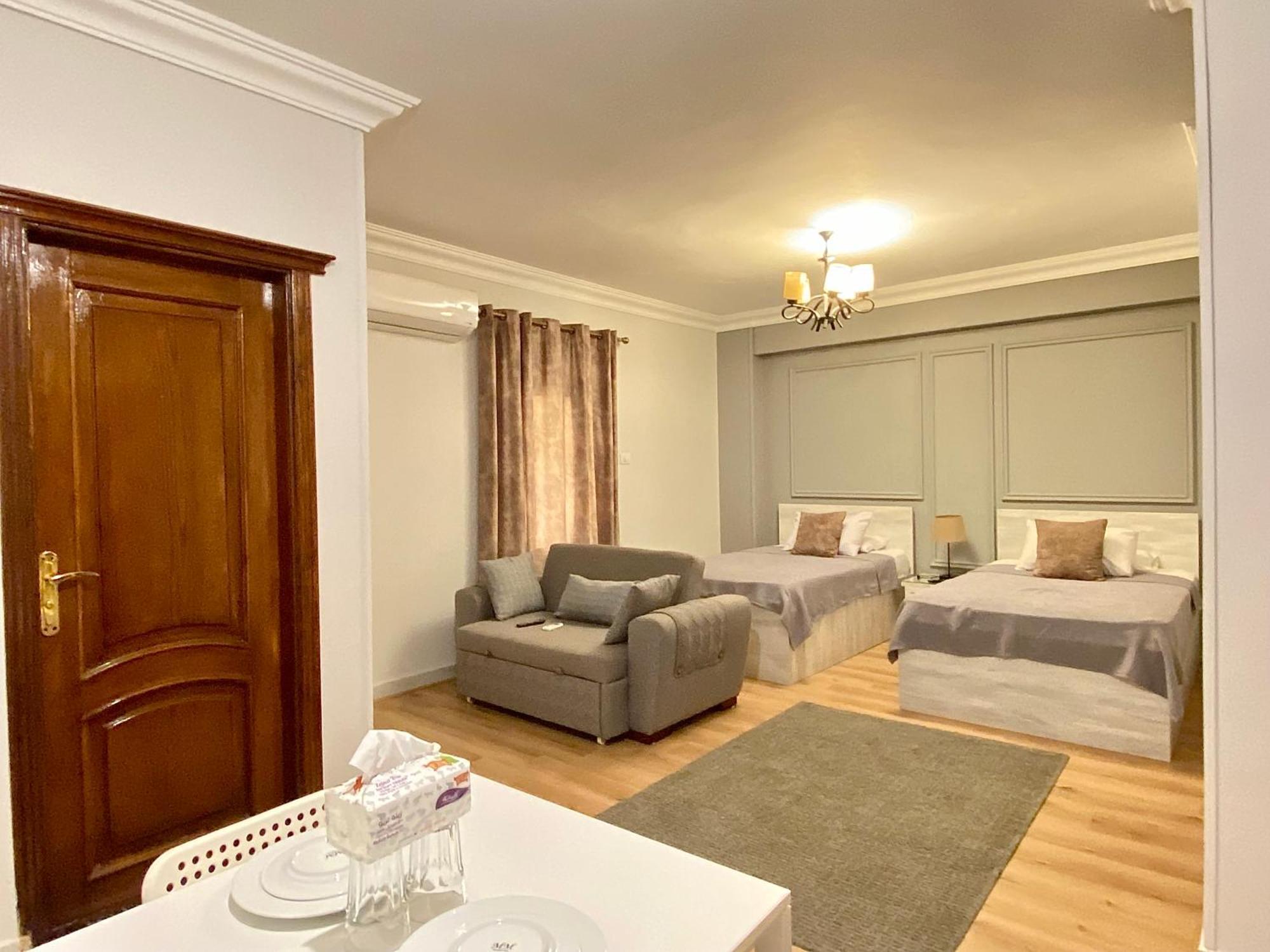 Chelay Apartment *